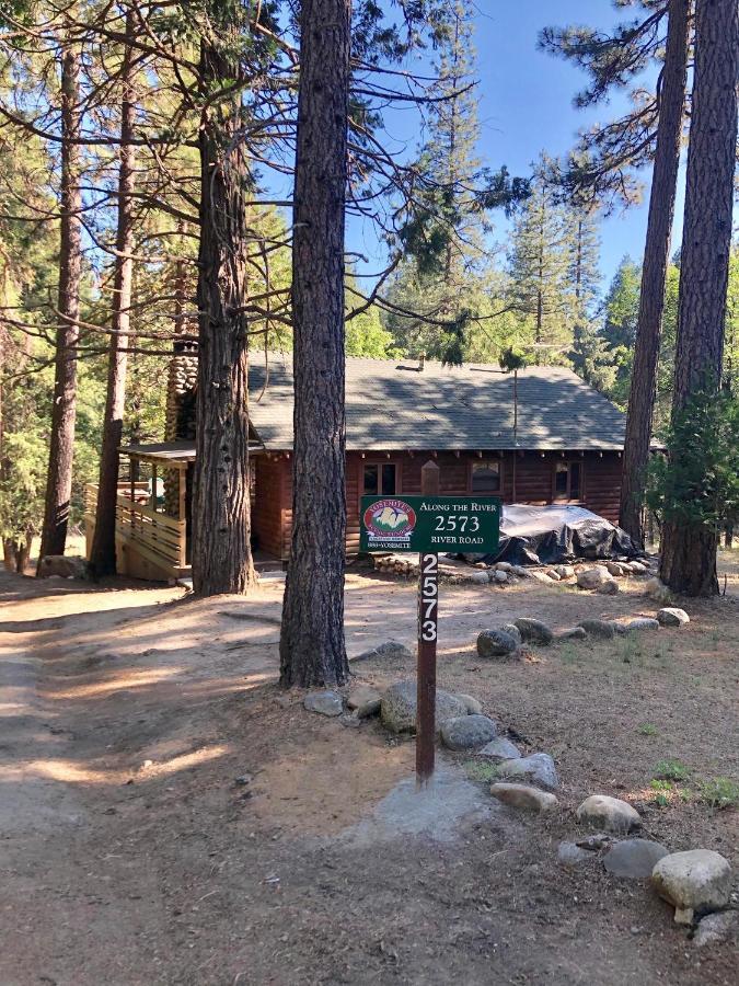 Along The River Yosemite West Bagian luar foto