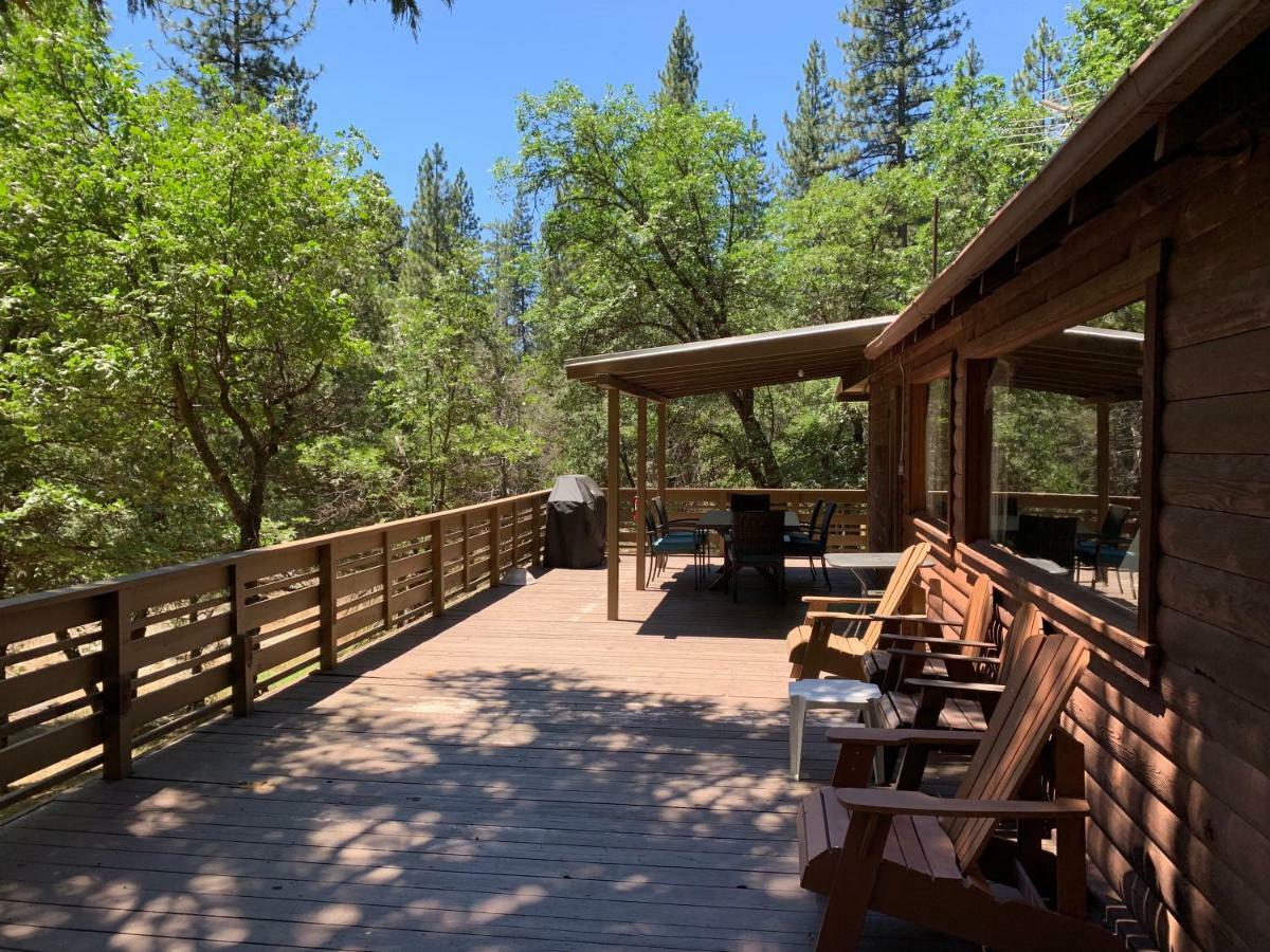 Along The River Yosemite West Bagian luar foto